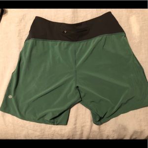 Lululemon green running shorts 8.5 inch inseam